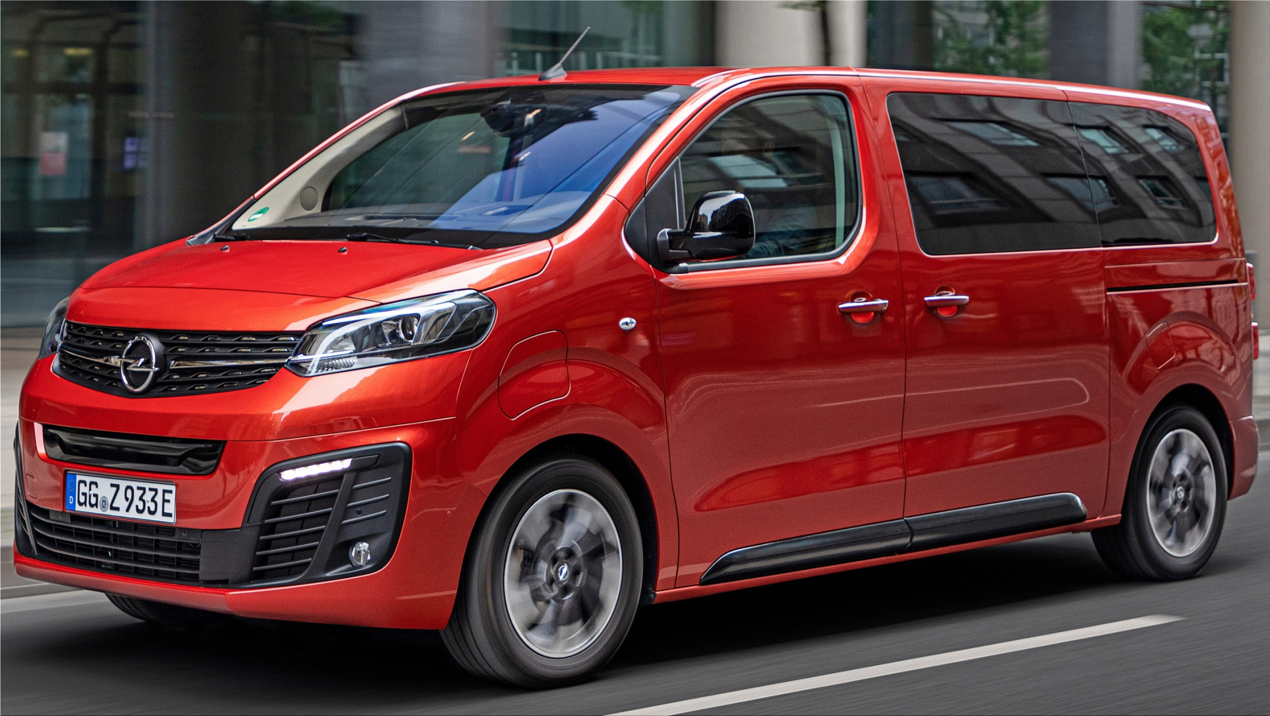 Opel Zafira-e Life is the perfect electric minivan for families | Panorica