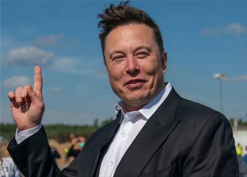 Elon Musk, Tesla's CEO, reconciles with the media