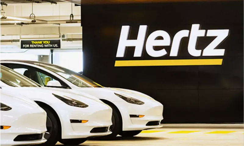 Hertz Shifts Gears: Selling 20,000 EVs to Fuel Gasoline Fleet Expansion