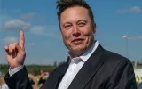 Elon Musk, Tesla's CEO, reconciles with the media